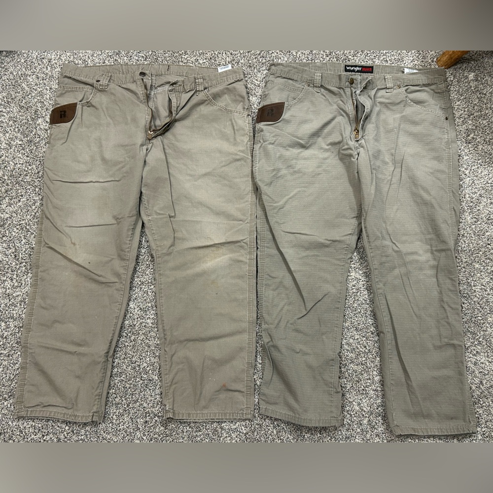 Set of 2 pairs Wrangler Men's Riggs Tan Cargo Pants 40 x 30